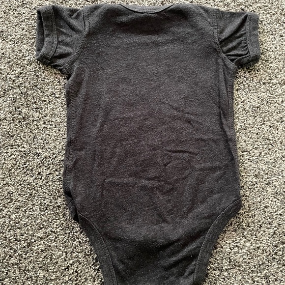FINAL SALE 8/1/25 Rabbit Skins Scooter Vespa Short Sleeve Onesie, Size 6 Months - Picture 8 of 8